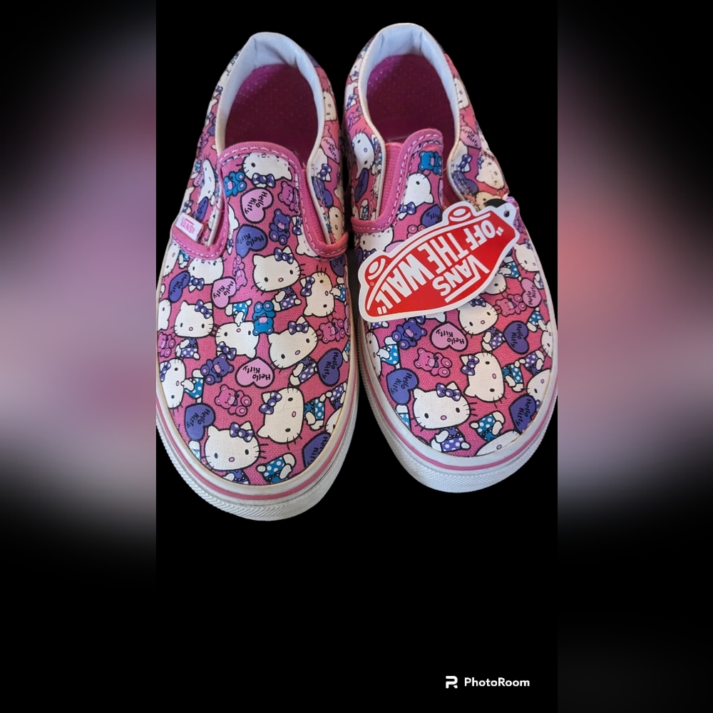 Girl's Vans Slip on Sneakers 1 NWT HELLO KITTY